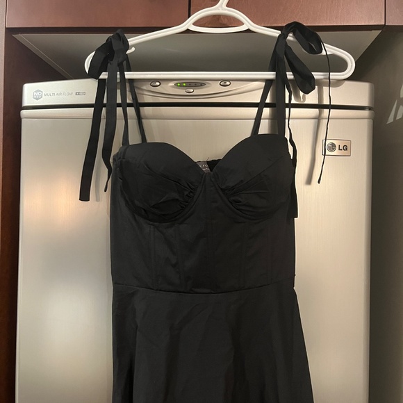 The Latest Scoop Maxi Dress - Picture 2 of 4